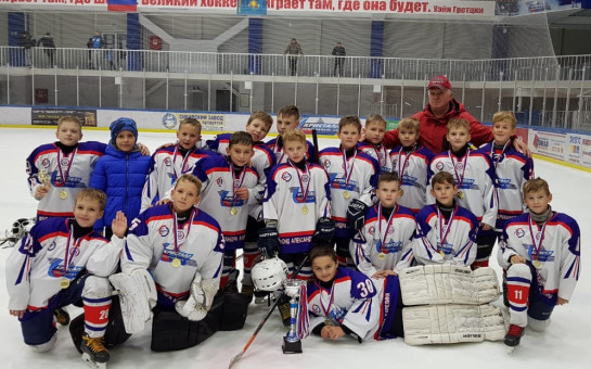 Хоккейная команда кристалл бердск. Нижнекамск 2007. Кристалл 2009 год. Кристалл 2009 год. Хк кристалл бердск 2009.